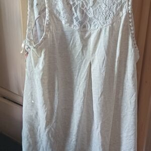 2 Elegant Lace Trim Flowing Tops